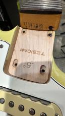 Fender Player II Jaguar Hialeah Yellow 2024_11