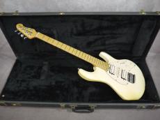 MUSIC MAN  Silhouette 1990