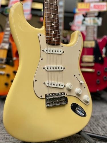 Fender American Vintage '62 Stratocaster 'Thin Lacquer' -Vintage White- 2004年製