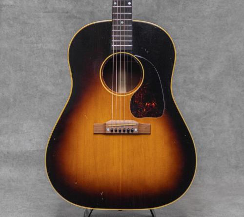 Gibson J-45 / 1955