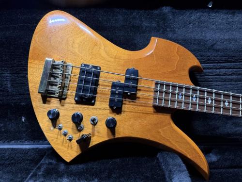 B.C.Rich B.C. Rich USA 1984 Mockingbird Bass / All Mahogany