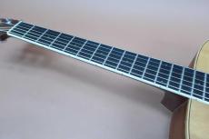 Larrivee D-02 / Limited Model・Solid Spruce Top・Solid Mahogany Side and Back・Gotoh SG-510 peg・Mahogany Neck・Ebony Fingerboard and Bridge・Maple Binding・Tortoise Color Pick guard・Matte Finish 【With Original Hard _9