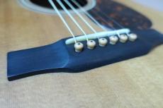 Larrivee D-02 / Limited Model・Solid Spruce Top・Solid Mahogany Side and Back・Gotoh SG-510 peg・Mahogany Neck・Ebony Fingerboard and Bridge・Maple Binding・Tortoise Color Pick guard・Matte Finish 【With Original Hard _14