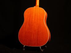 Gibson J-35【グレードアップしたお買い得なオススメモデル!このジャキ鳴りが堪らない!  L.R.Baggs Anthem搭載です! 】解説試奏動画ご覧下さい。_5