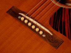 Gibson J-35【グレードアップしたお買い得なオススメモデル!このジャキ鳴りが堪らない!  L.R.Baggs Anthem搭載です! 】解説試奏動画ご覧下さい。_13