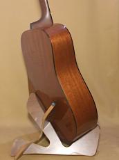 Martin D-18V_5