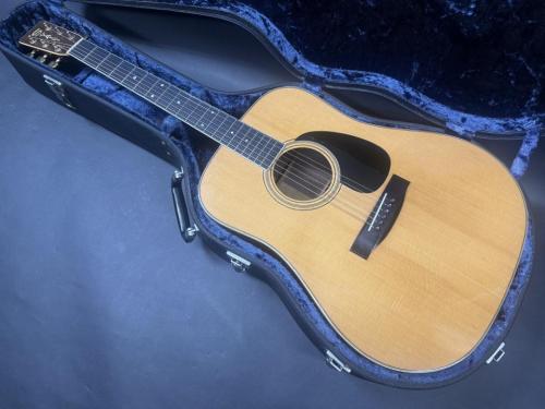 S.Yairi YD-307 / Solid German Spruce Top・Solid Rosewood Side and Back・Vertical Logo・Schaller Gold Peg・Ebony Fingerboard and Bridge・Mahogany Neck・Under Finish Black Pick guard【With Hard Case】1976年製　