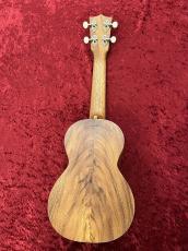 Martin C1K Uke #38200 【コンサートサイズ】 【ハワイアンコア単板】 【マーチンチューナープレゼント】_4