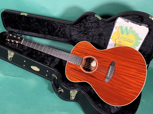 Breedlove Frontier Concert E