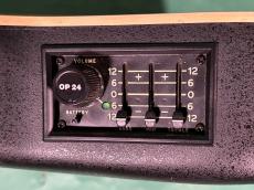 Ovation MM68_11