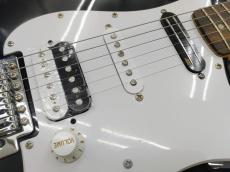 Squier BULLET STRAT HSS BLK Mod_3