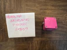 HENRETTA ENGINEERING PINK MAN DIRTY BOOST_2