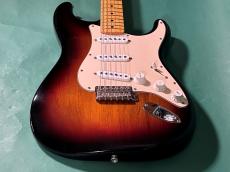 Fender FSR AMV 70S STRATOCASTER _9