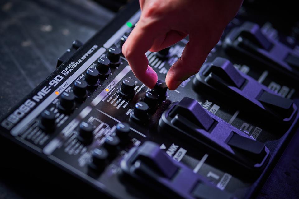 BOSS ME-90 Guitar Multiple Effects 【7月29日発売 ご予約受付
