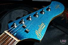 Baum Guitars Wingman with Tremolo Coral Blue_4