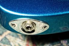 Baum Guitars Wingman with Tremolo Coral Blue_8