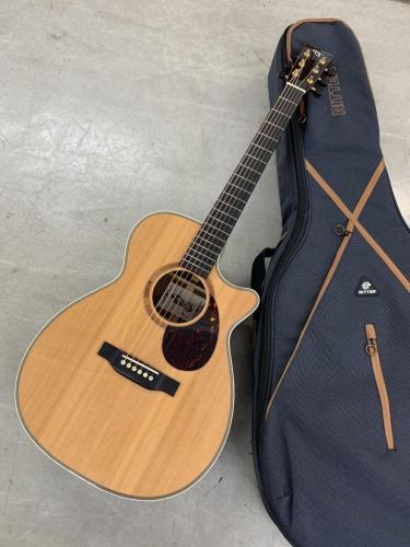 Tears Guitar OM-CR  Highlander ピックアップ付き!