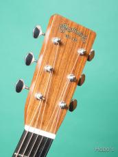 Martin D-28 Custom "VTS Sitka Spruce Top"_3