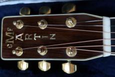 Martin D-45 / Vertical Logo・Original Gold Peg・Solid Abalone Trim & Rosette・Spruce Top・Rosewood Side and Back・Mahogany Neck・Adjustable Truss Rod・Scalloped Braces【With Original Hard Case】   1988年製_7