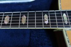 Martin D-45 / Vertical Logo・Original Gold Peg・Solid Abalone Trim & Rosette・Spruce Top・Rosewood Side and Back・Mahogany Neck・Adjustable Truss Rod・Scalloped Braces【With Original Hard Case】   1988年製_9