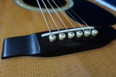 Martin D-45 / Vertical Logo・Original Gold Peg・Solid Abalone Trim & Rosette・Spruce Top・Rosewood Side and Back・Mahogany Neck・Adjustable Truss Rod・Scalloped Braces【With Original Hard Case】   1988年製_11