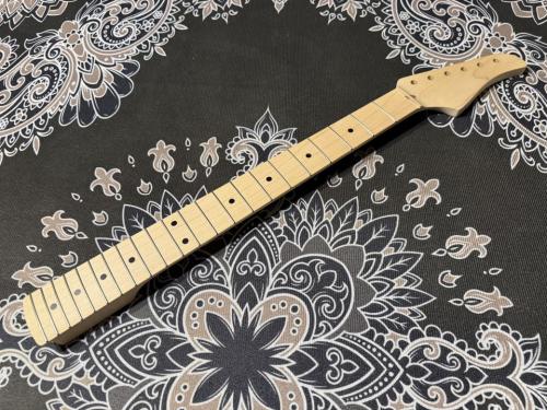 MusiKraft MusiKraft / Pacer Head Beak Neck Custom Build / 1p Maple (1)