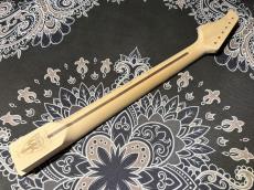 MusiKraft MusiKraft / Pacer Head Beak Neck Custom Build / 1p Maple (1)_2