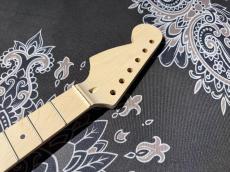 WARMOTH WARMOTH Stratocaster Neck 22 Fretted Maple / Left Hand / Large Head