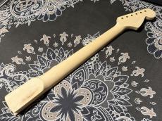 WARMOTH WARMOTH Stratocaster Neck 22 Fretted Maple / Left Hand / Large Head_3
