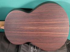 Sheeran BY Lowden W02_3