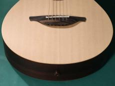 Sheeran BY Lowden W02_11