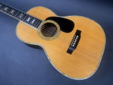 Martin 00-45 1985年製 / Solid Spruce Top・Solid Rosewood Side and Back・Slotted Head・Vertical Logo・Separate Peg・Hexagon Inlay・Style 45 Abalone Trim and Rosette・Ebony Fingerboard and Bridge・Black Pick guard_3