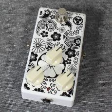 Brush Eight Drive X White_2