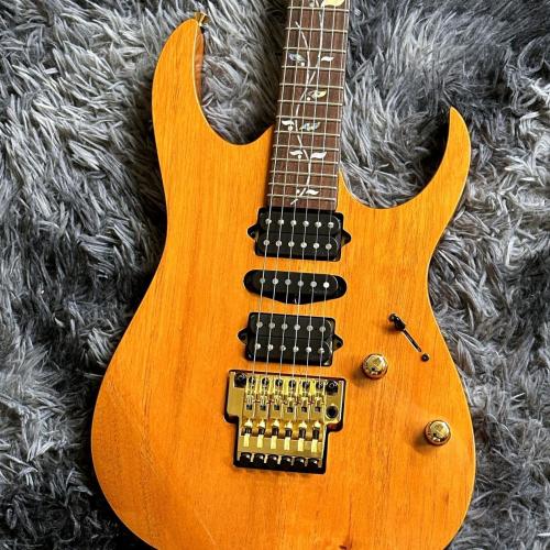 Ibanez j.custom RG8570MH-NT (Natural)