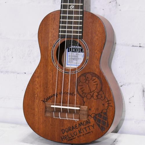 Sanrio DORAEMON×HELLOKITTY UKULELE Hot Summer 【クロサワ町田店】