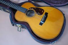 Martin CTM 0-28 KOA / Abalone Logo・Waverly Peg・Solid Spruce Top・Solid Hawaiian Koa Side and Back・Ebony Fingerboard and Bridge・Diamond &Square Inlay・Herringbone Trim・Maple Binding・Tortoise Pick-guard【With Ori_2