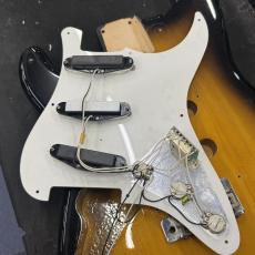 Fender Japan ST57 LH 2TS_11