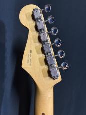 Fender Vintera Series '50s Stratocaster Modified_10