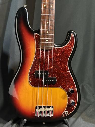 Fender American Vintage 62 Precision Bass