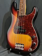 Fender American Vintage 62 Precision Bass_2