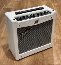 Fender Mustang I V2 Limited White