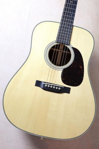 Martin 【決算セール!8月31日まで】D-28Authentic 1937  2022年製 【力強い音色・美品中古】
