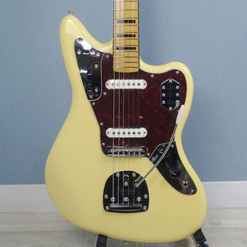 Fender Vintera II 70s Jaguar Vintage White【メーカーアウトレット】