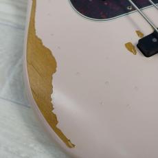 Fender Flea Jazz Bass Roadworn Shell Pink_5