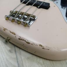 Fender Flea Jazz Bass Roadworn Shell Pink_7