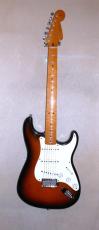 Fender 1957　Vintage Stratocaster