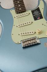Fender Limited American Professional II Classic Stratocaster Mystic Ice Blue 【3.38kg】_3
