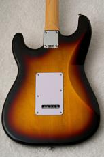 Fender Standard Stratocaster 3-Color Sunburst 【初心者・入門者オススメ】【ICF25017417】【3.79kg】_8