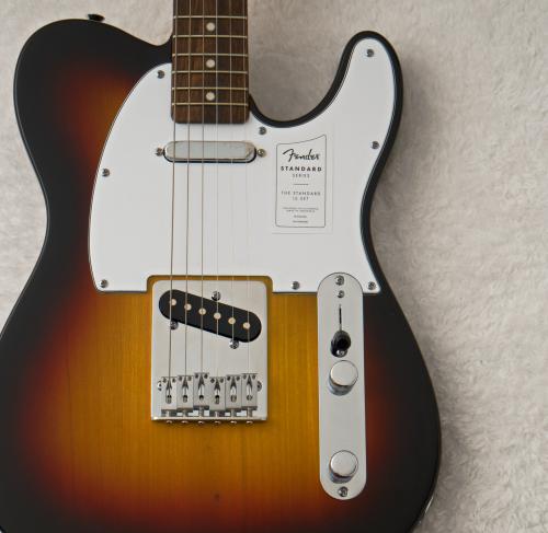 Fender Standard Telecaster 3-Color Sunburst 【初心者・入門者オススメ】【3.81kg】