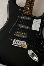Fender Standard Stratocaster HSS Black 【初心者・入門者オススメ】【3.67kg】_3